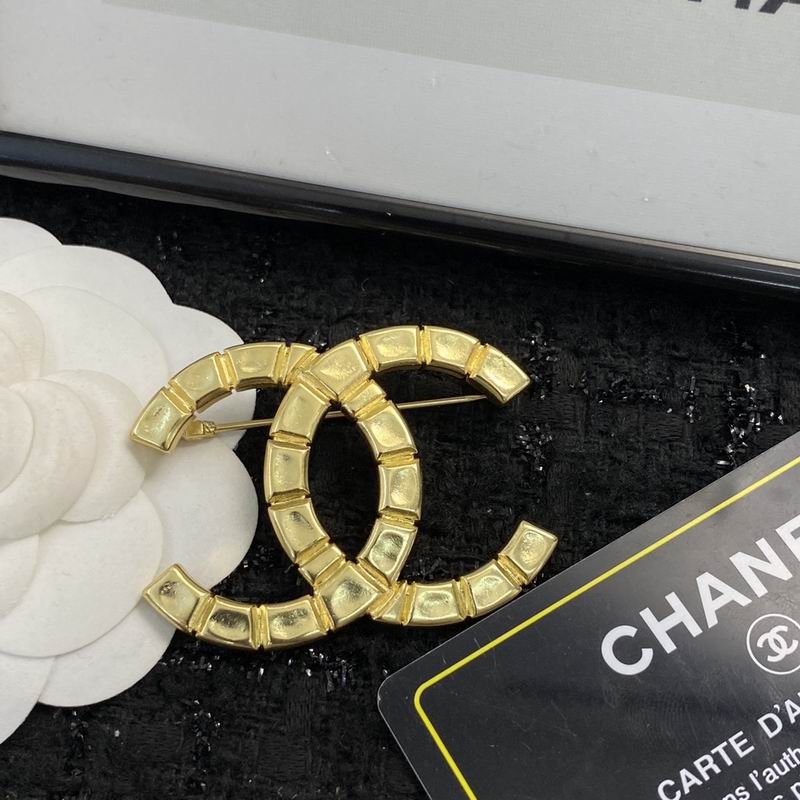 Chanel Brooch 09yxq16